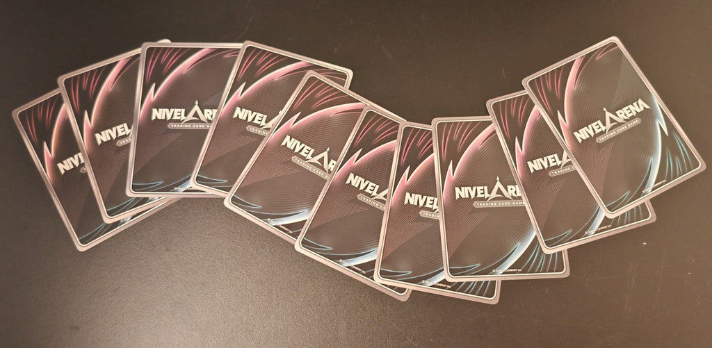 1x Boite VIDE Nivel Arena BT03 NIKKE Coréen + 10x Cartes Nivel Arena Aléatoires